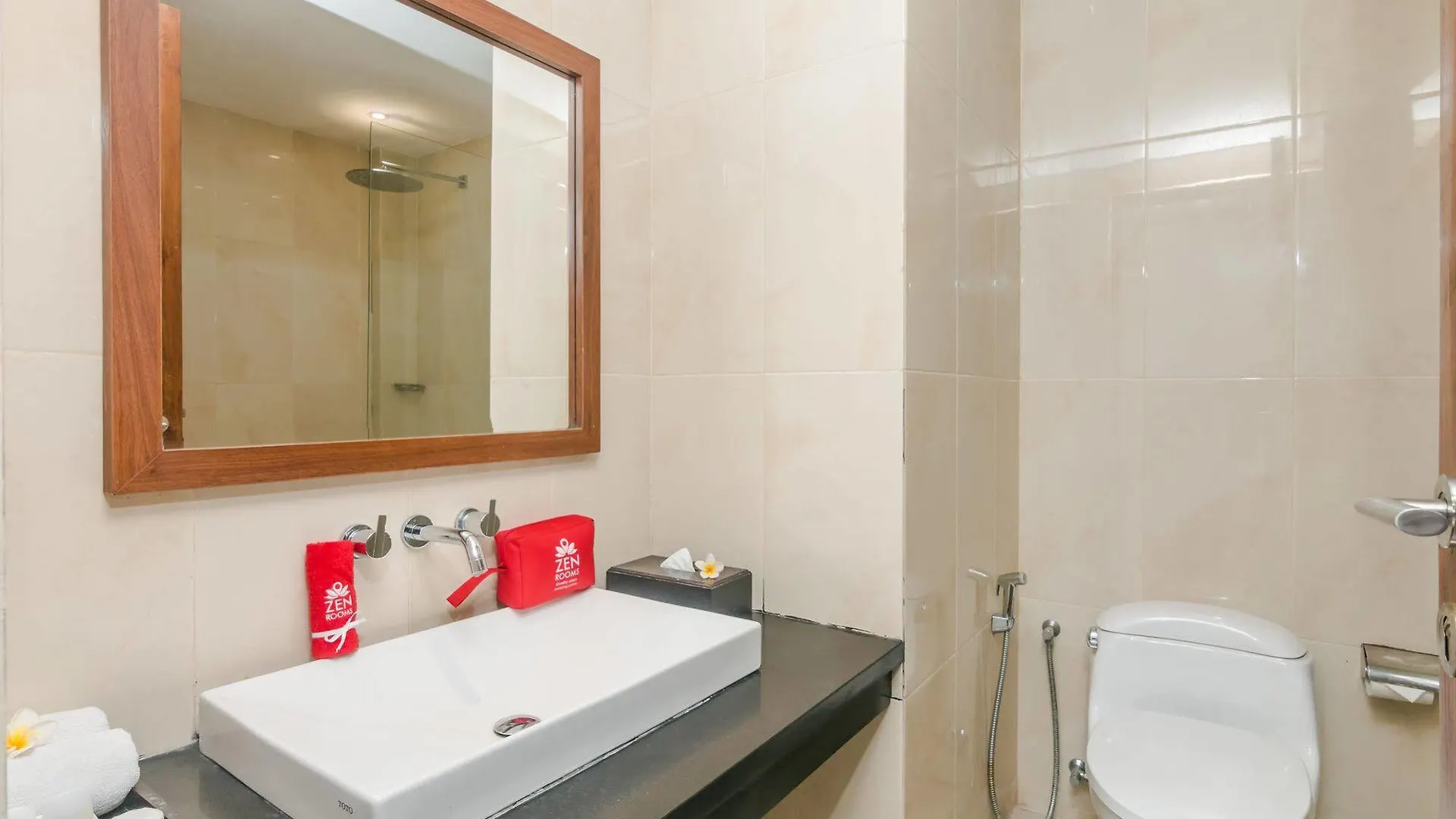호텔 Zen Rooms Seminyak Pangkung Sari